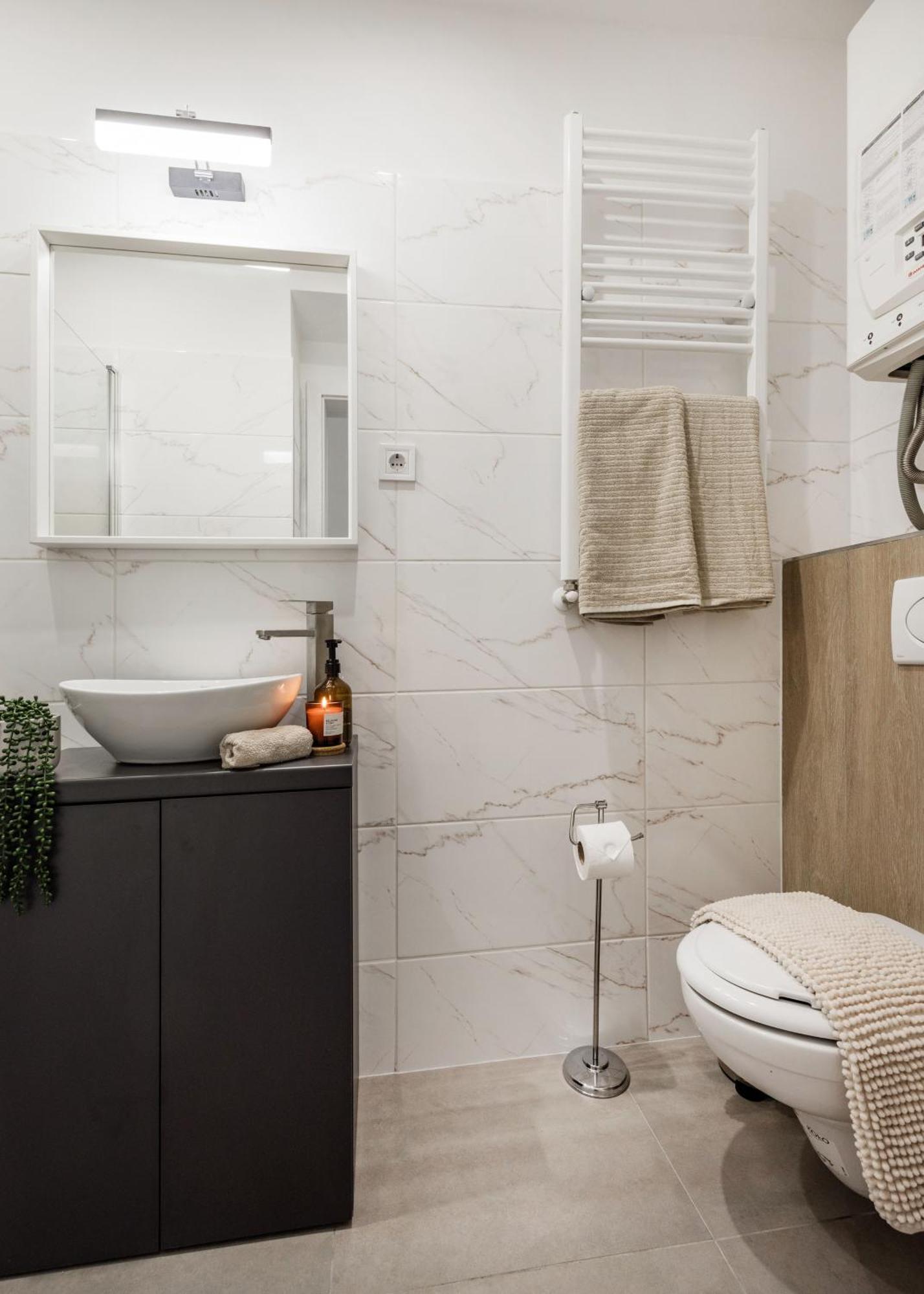 Central Budapest Oasis - Modern Charm, Timeless Comfort Exteriér fotografie